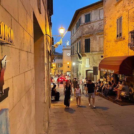 La Dimora Nel Corso Hotel Montepulciano Luaran gambar