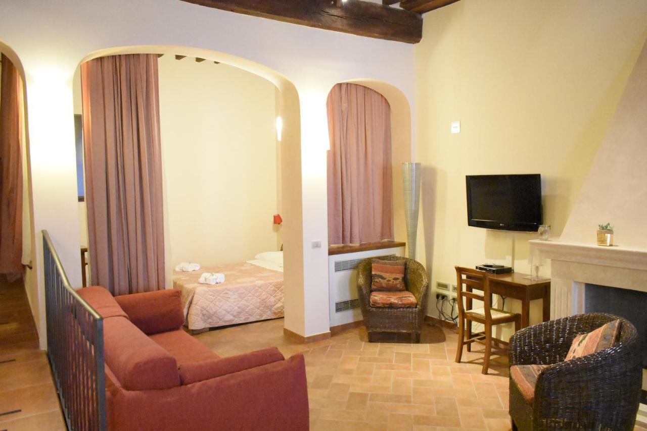 La Dimora Nel Corso Hotel Montepulciano Luaran gambar