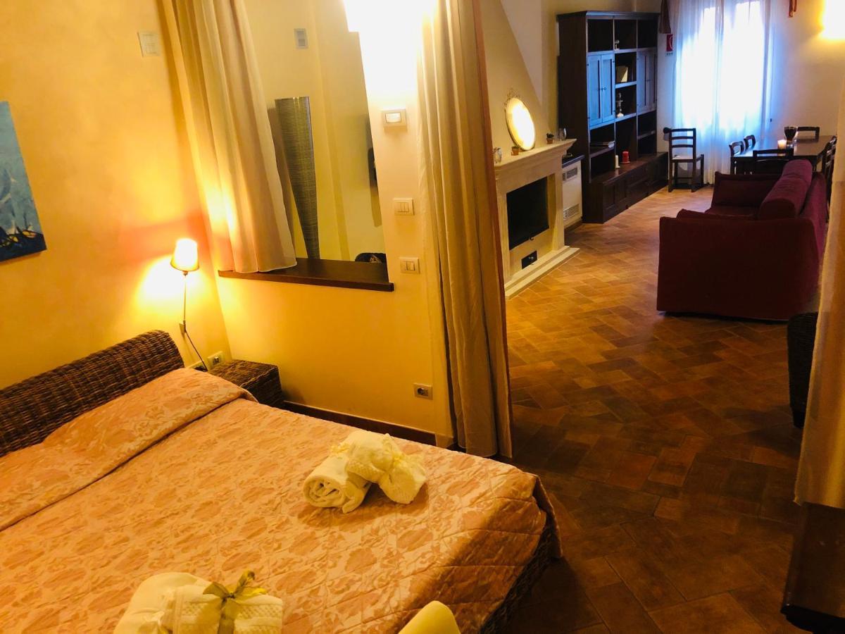 La Dimora Nel Corso Hotel Montepulciano Luaran gambar