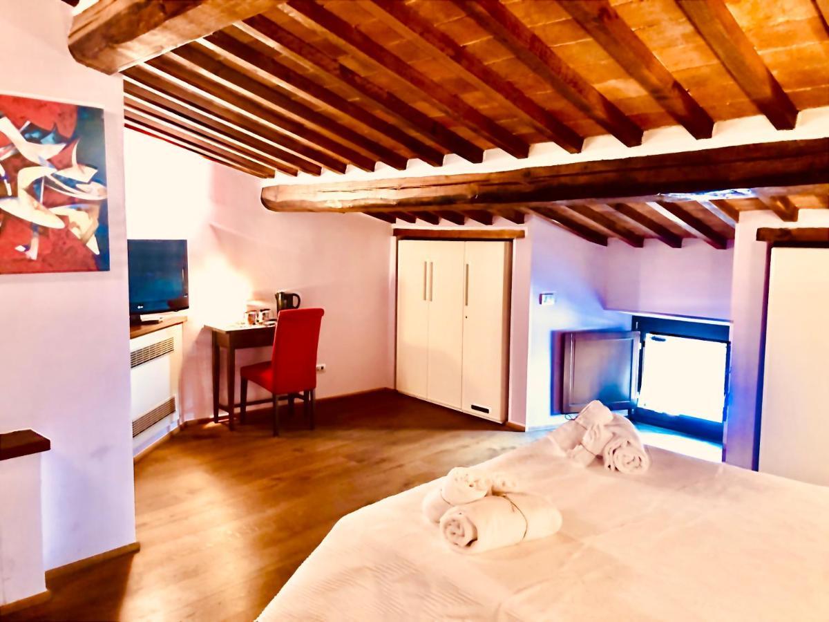 La Dimora Nel Corso Hotel Montepulciano Luaran gambar
