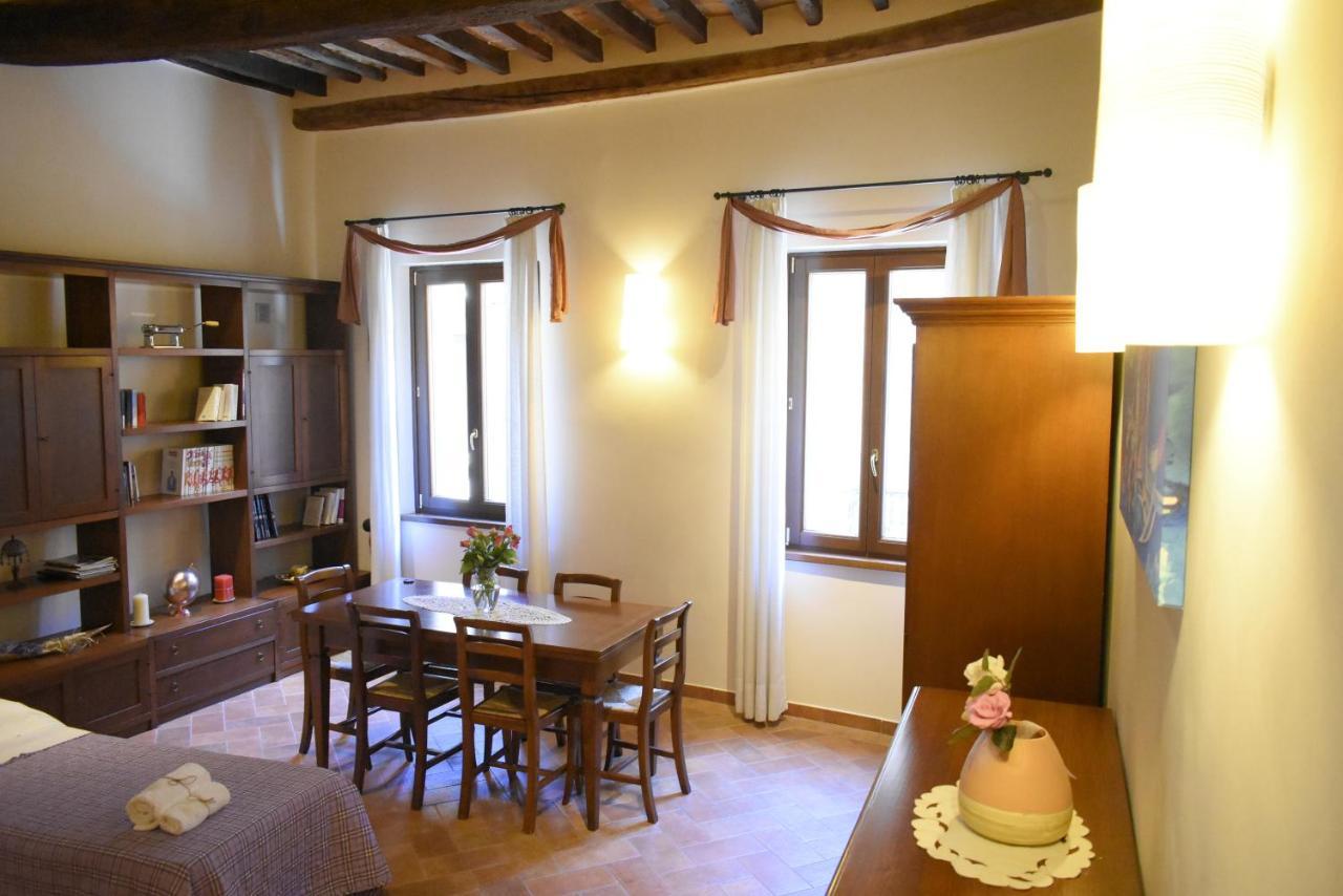 La Dimora Nel Corso Hotel Montepulciano Luaran gambar