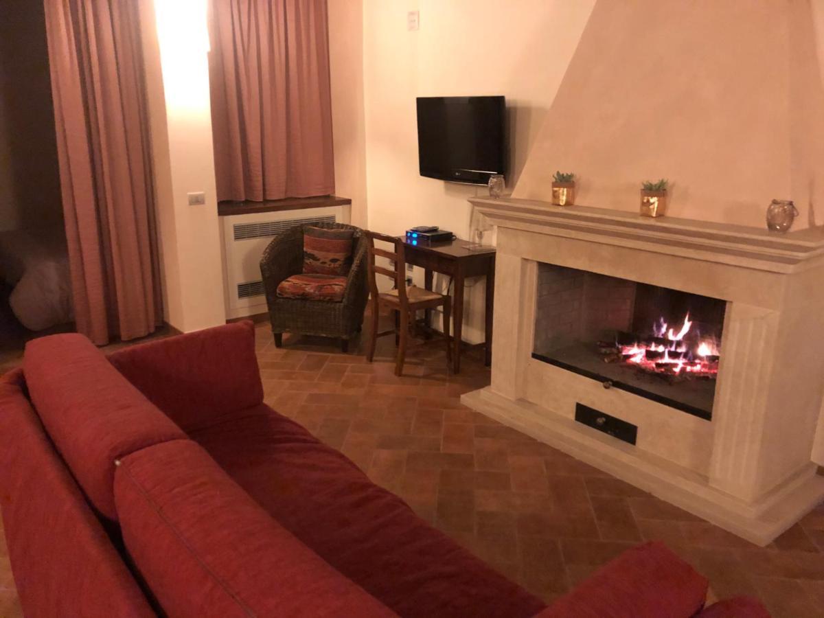 La Dimora Nel Corso Hotel Montepulciano Luaran gambar