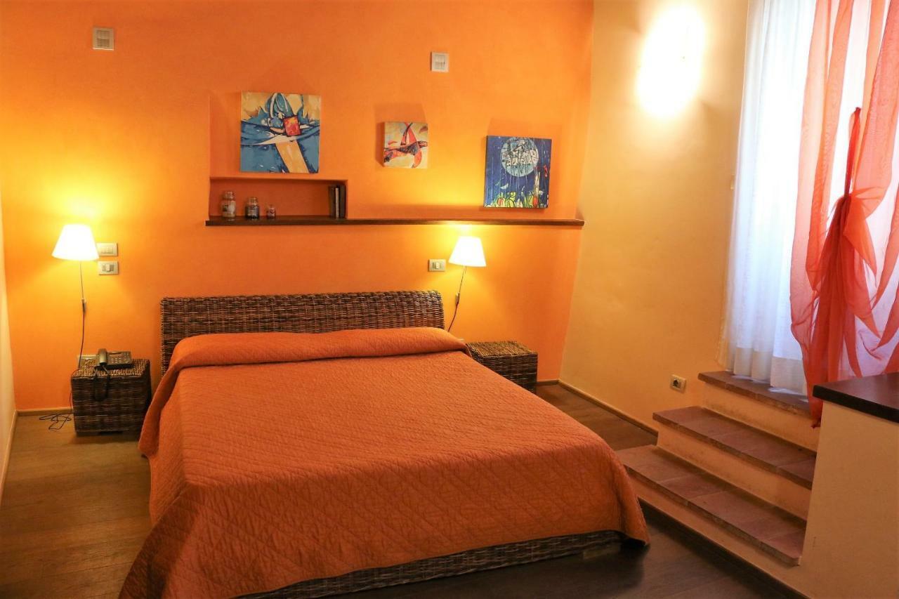 La Dimora Nel Corso Hotel Montepulciano Luaran gambar
