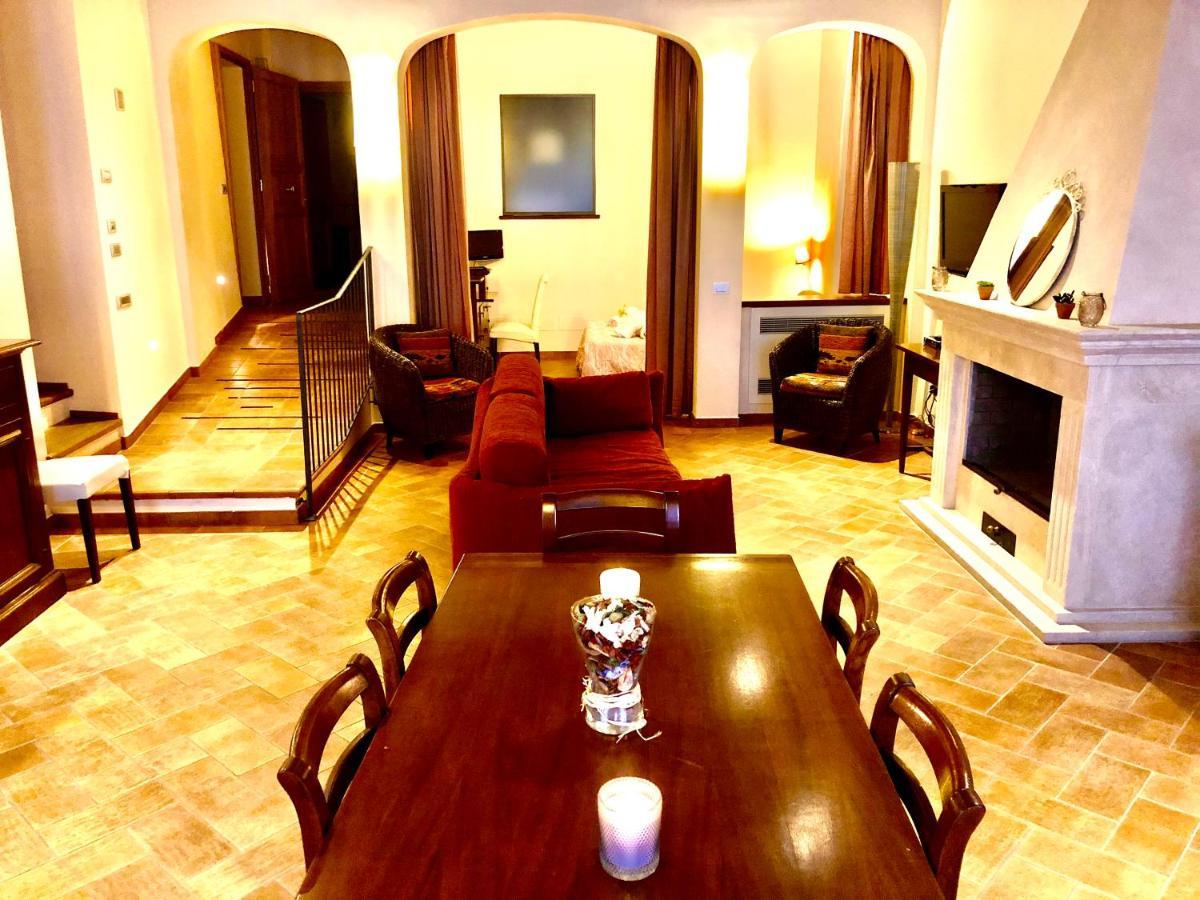 La Dimora Nel Corso Hotel Montepulciano Luaran gambar
